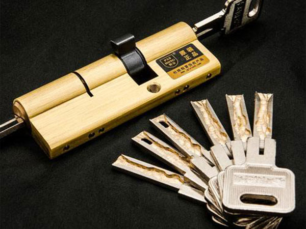 弥勒24小时上门开锁公司